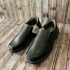 Brand New Macy’s Deer Stags - Size 14 Wide